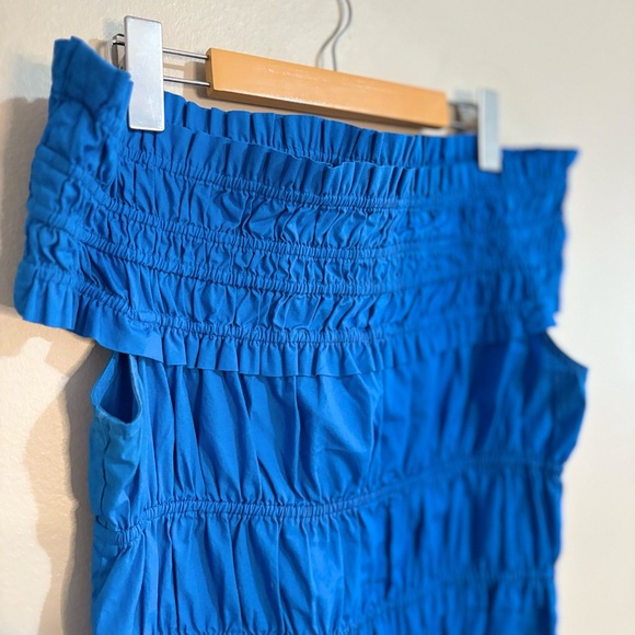 3/$10⚡️Joe Fresh Blue Smocked Ruffled 100% Cotton Off the Shoulder Top - Picture 3 of 13